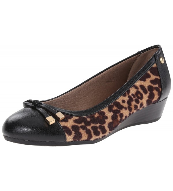 LifeStride Womens Future Flat Leopard