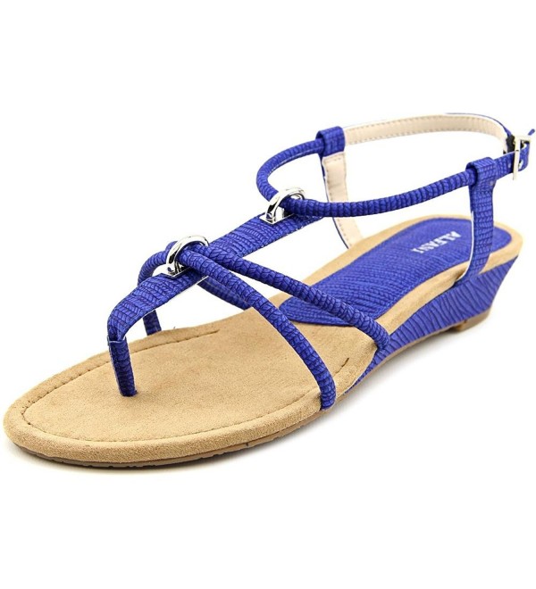 Womens Carah Open Toe Casual T-Strap Sandals - Ultra Marine - CO12O6SBSZP